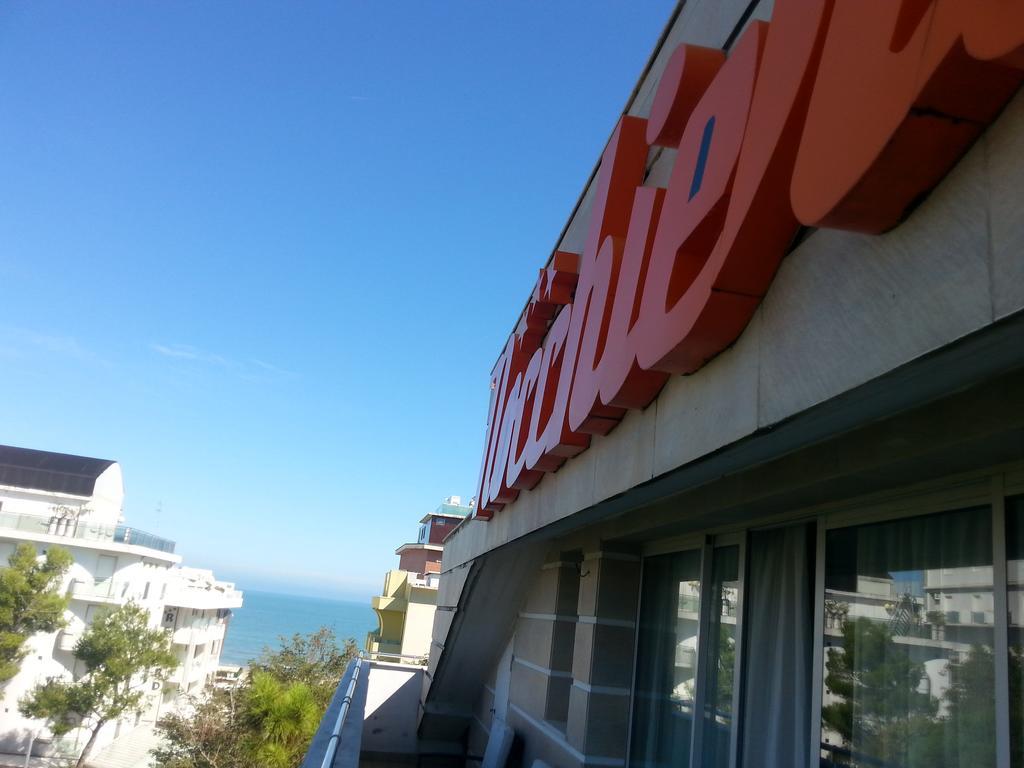 Residence Nocchiero Riccione Luaran gambar