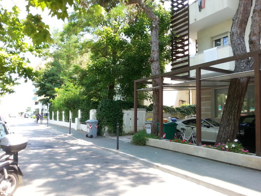 Residence Nocchiero Riccione Luaran gambar