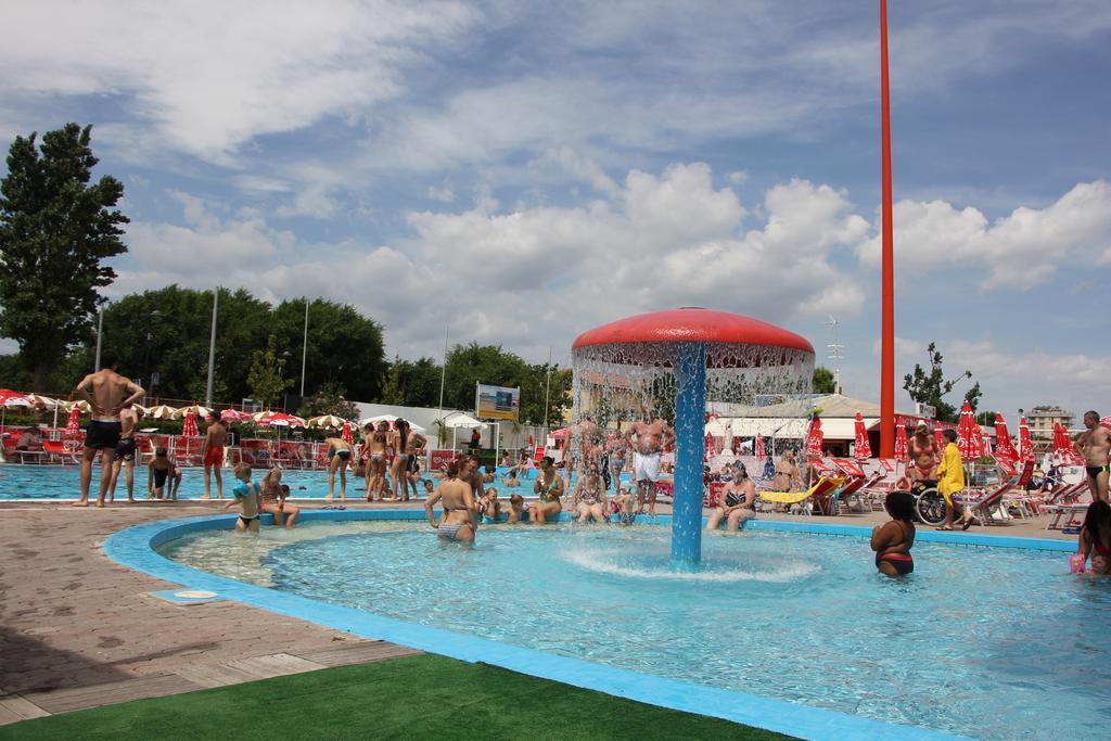 Residence Nocchiero Riccione Luaran gambar
