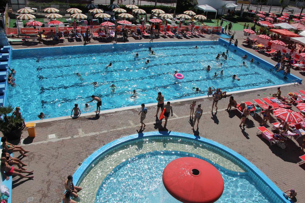 Residence Nocchiero Riccione Luaran gambar